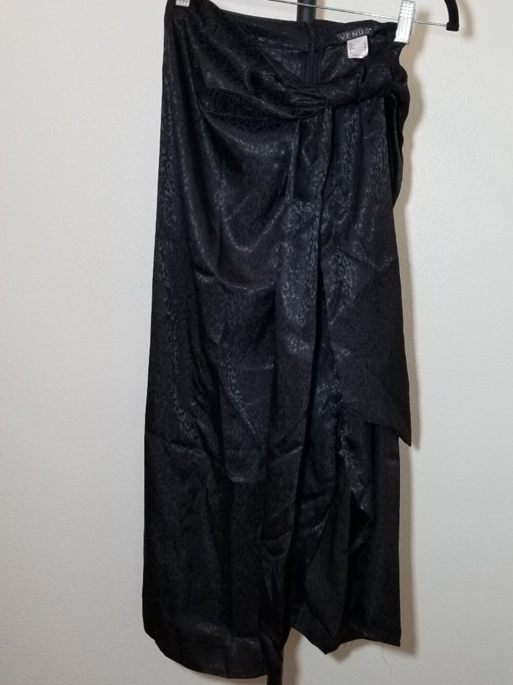 Venus Womens Size 2 Black Satin Leopard Maxi Skirt Retro Whimisgoth Witchy NWOT